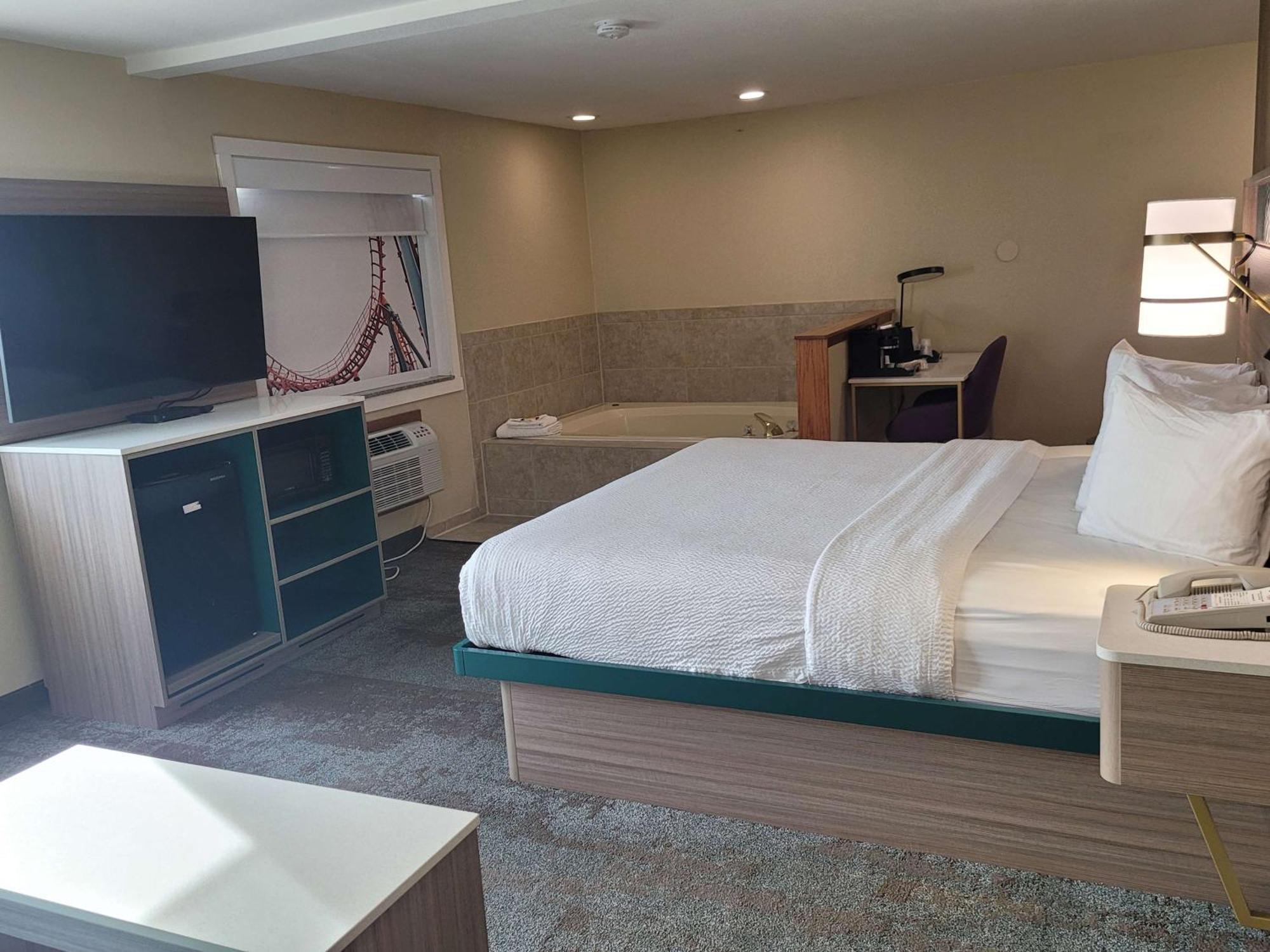 Best Western Plus Altoona Inn Bagian luar foto