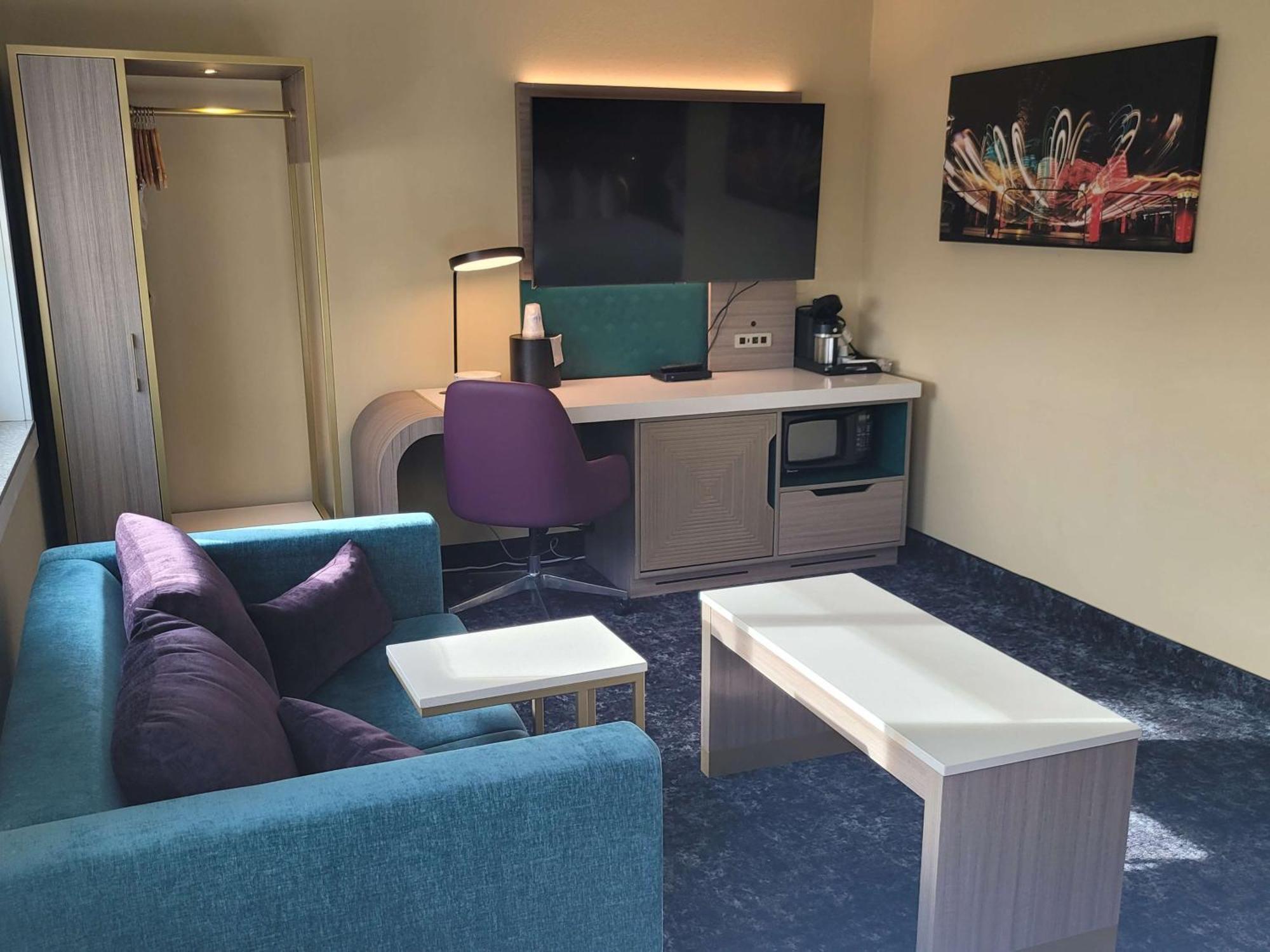 Best Western Plus Altoona Inn Bagian luar foto