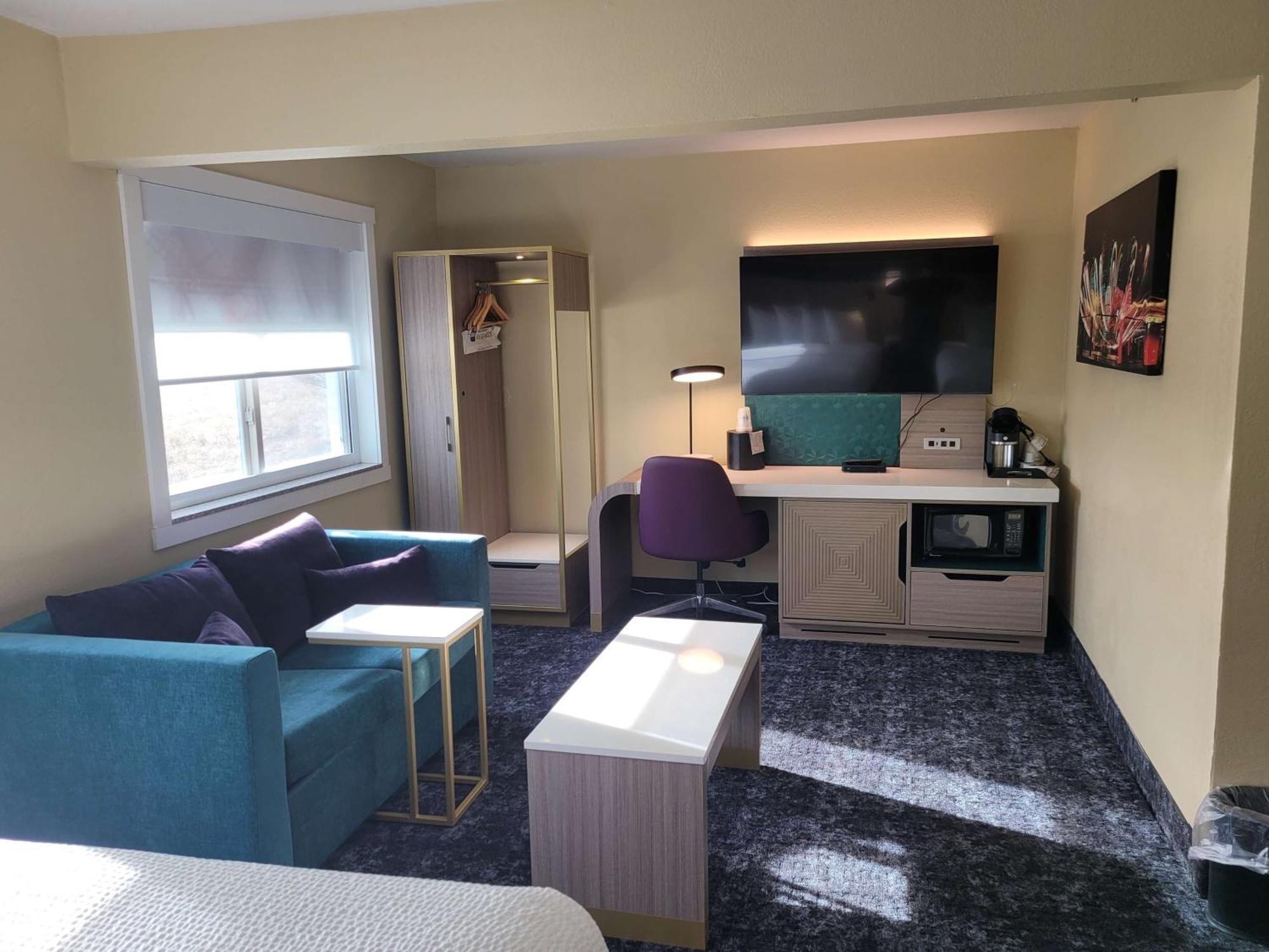 Best Western Plus Altoona Inn Bagian luar foto